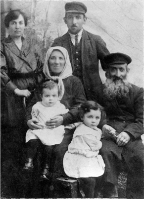 The Rosen family in Russia shortly before their departure, 1927
