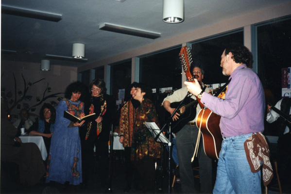 The Temple’s musical ensemble, Neshama, performs at a joint event with Westminster United Church, 1994.