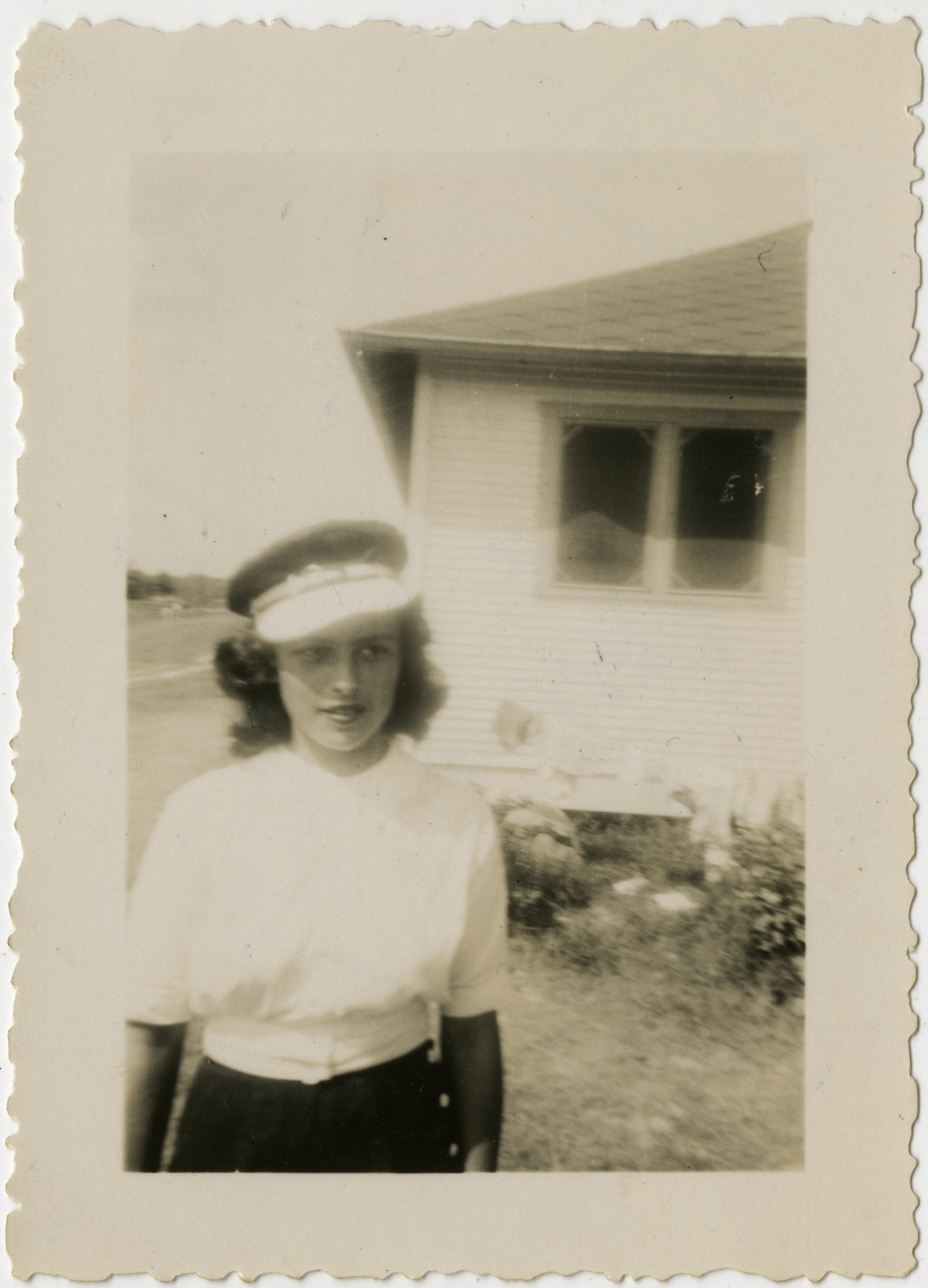 Marcia Dillick, 1941. Ontario Jewish Archives, Blankenstein Family Heritage Centre, accession 2018-6-19.