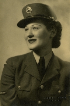 Portrait of Esther Mager, 1944. Ontario Jewish Archives, accession 2010-5/14.